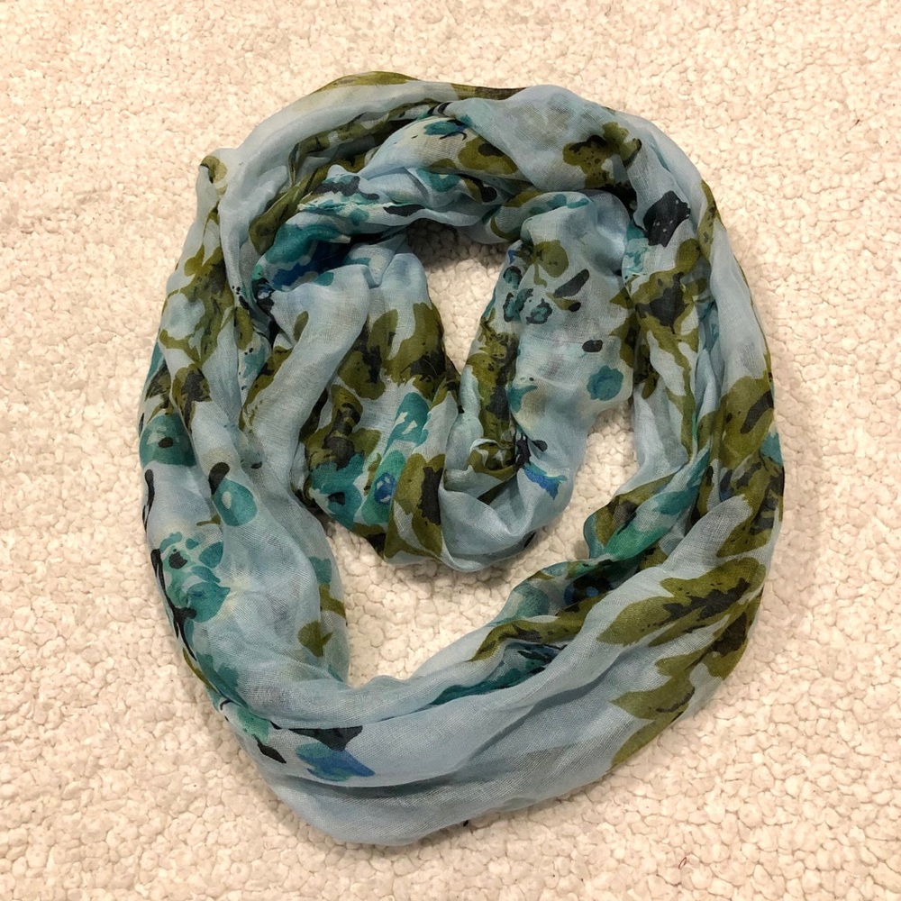 Green and blue infinity scarf